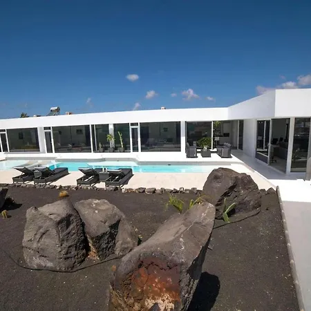 Villa Vahalla *